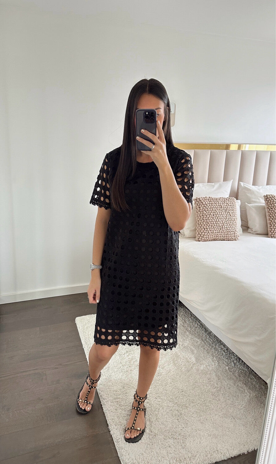 Robe noire CARLA